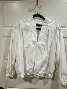 Banana Republic White V-Neck Pullover Tunic